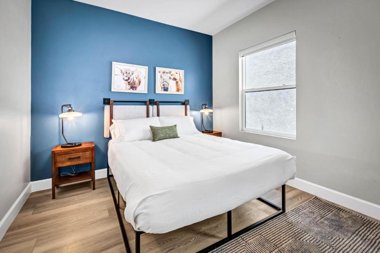 Single Bedroom - Queen Size. Heart Of Downtown Vista Eksteriør bilde